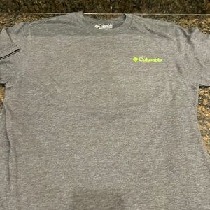 Columbia Medium T-shirt